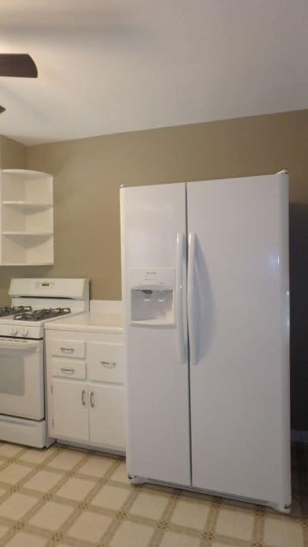 Building Photo - Wonderful 3 Bed 1 Bath House w/ Bonus Room!