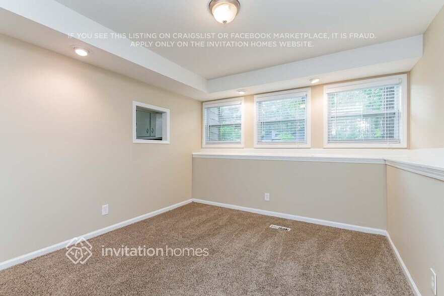 Building Photo - 183 W Putnam Ferry Rd