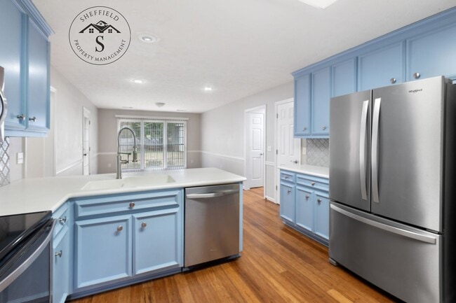 Building Photo - Gorgeous Rental Ready Today!!