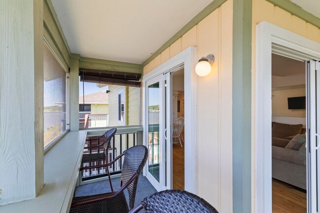 Building Photo - Fully Furnished Long Term Rental