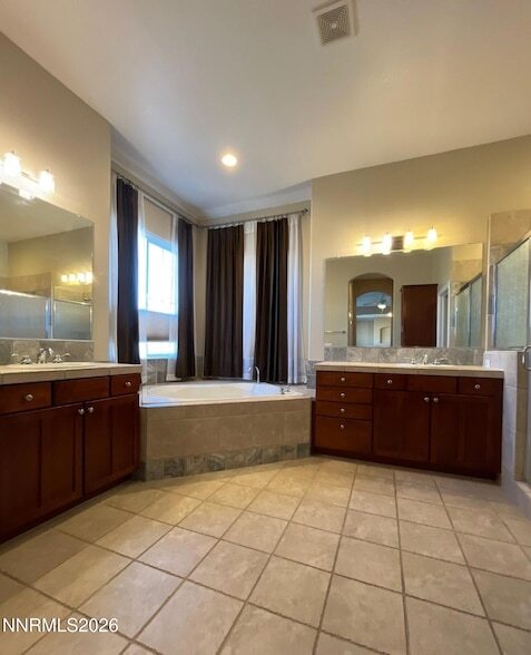 Building Photo - 2810 Halo Dr