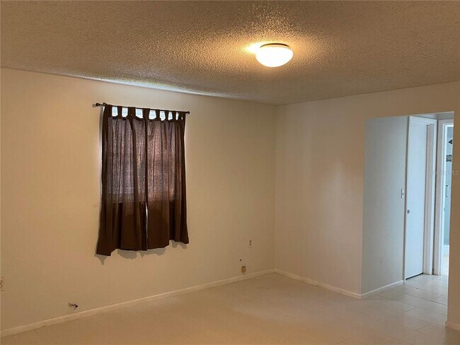 Building Photo - 1110 Carmella Cir