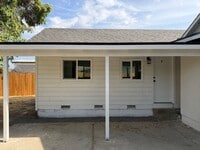 Building Photo - 824 S Phillips St