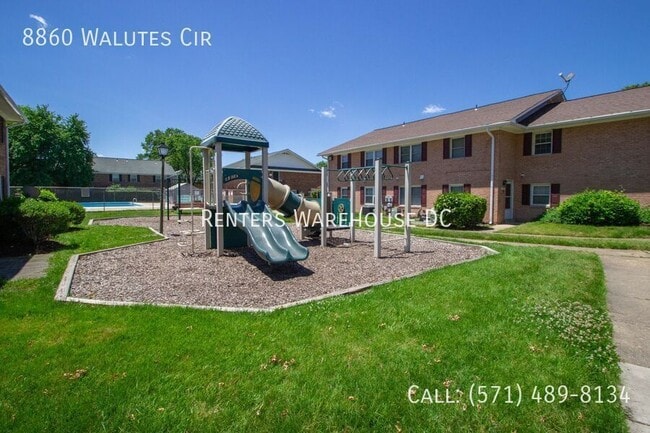 Building Photo - 8860 Walutes Cir