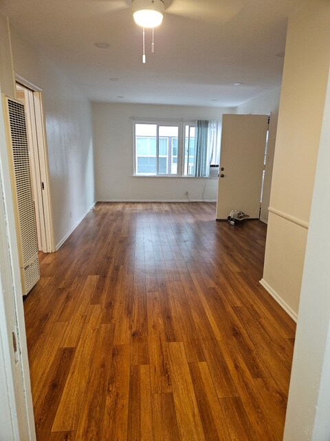 Building Photo - 224 E Elmwood Ave
