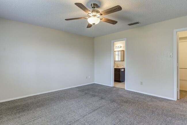 Building Photo - 3401 101st St