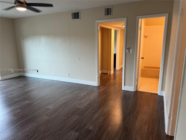 Building Photo - 9450 SW 61st Way