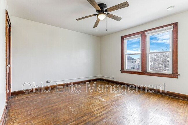 Building Photo - 254 S Wayne Ave