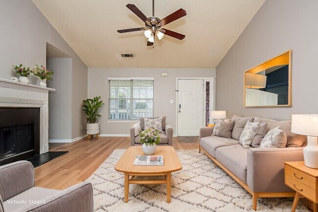 Building Photo - 3709 Hudson Ct