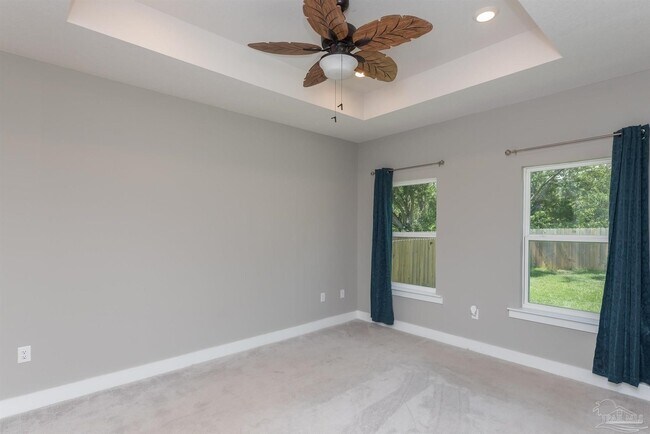 Building Photo - 240 Camellia Dr