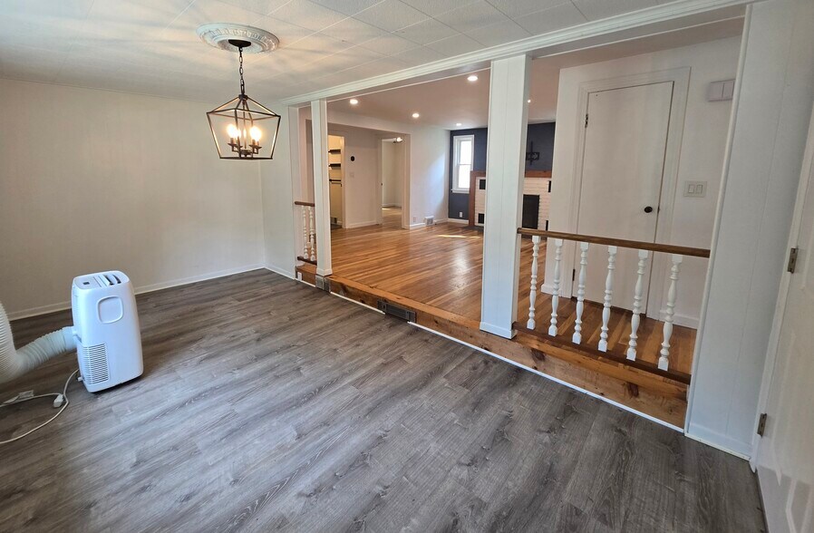 Building Photo - 399 Shawsheen Ave