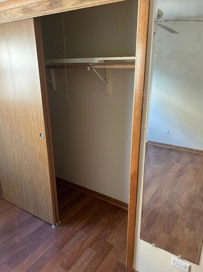 Building Photo - 11250 Moraine Dr