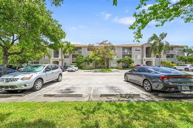 Building Photo - 5005 Wiles Rd
