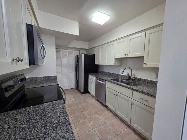 Building Photo - Chelsea