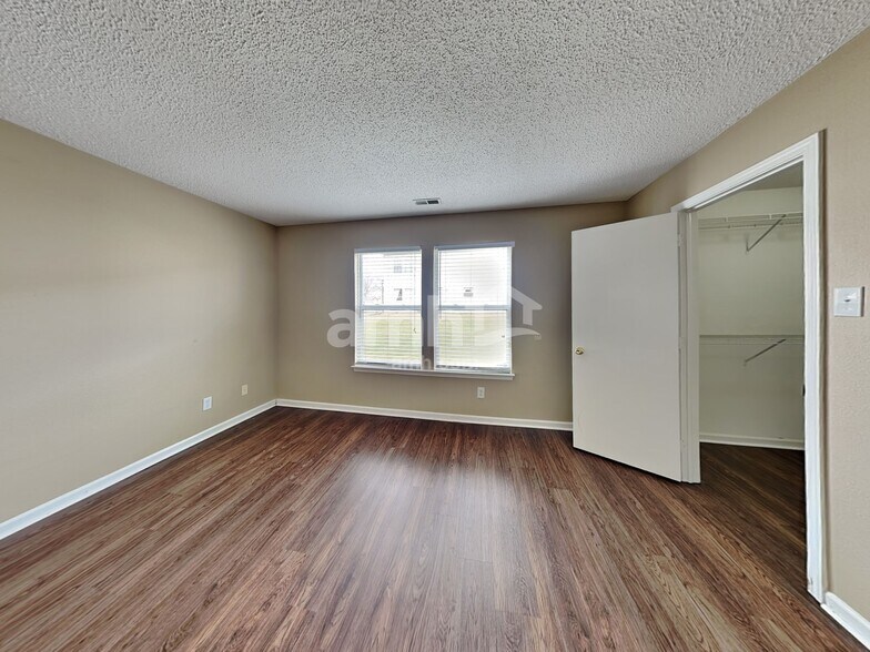Building Photo - 19354 Tradewinds Dr