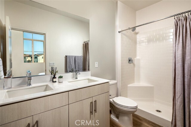 Building Photo - 27875 Viewpoint Dr