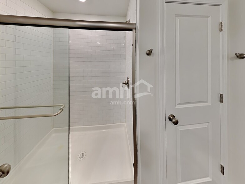 Building Photo - 13205 Jansen Ridge Way