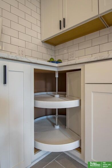 Building Photo - 6519 Parker St