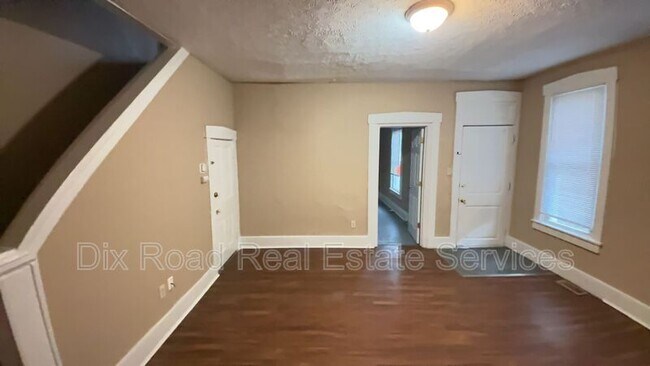 Building Photo - 406 South Seventh Street