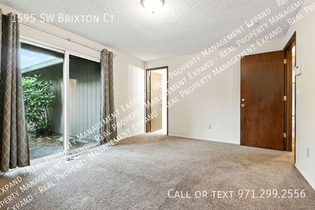 Building Photo - 1595 SW Brixton Ct