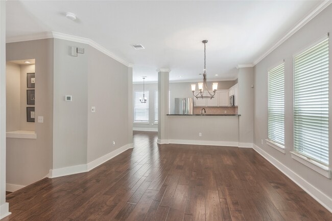 Building Photo - 1207 Nagle St