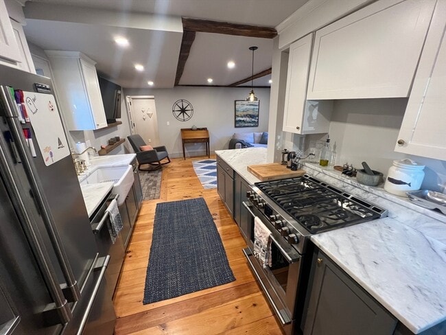 Building Photo - 32 Buffum St