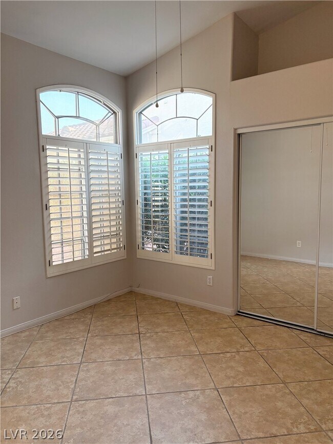 Building Photo - 9986 Catalina Canyon Ave