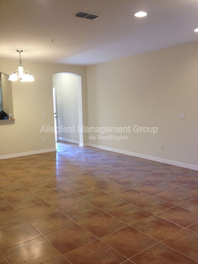 Building Photo - 2300 Aloha Bay Ct