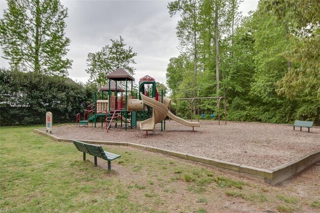 Building Photo - Glenwood Single family 4 bedroom 3.5 Baths