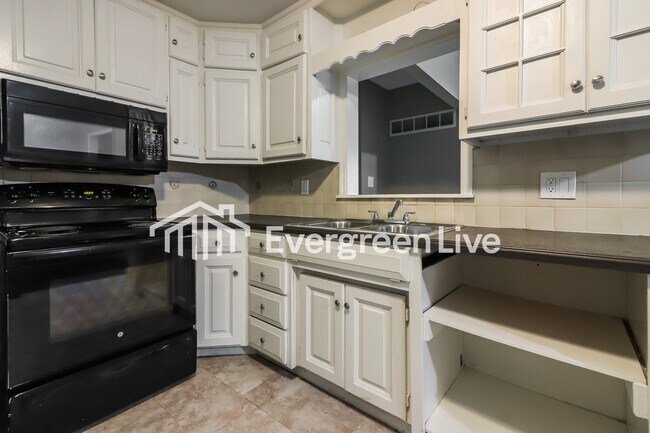 Building Photo - 1115 W 24TH St S