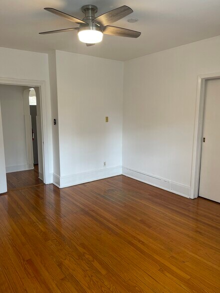 Building Photo - 29 Westview Rd
