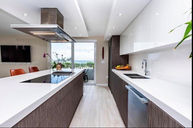 Building Photo - 177 Ocean Ln Dr