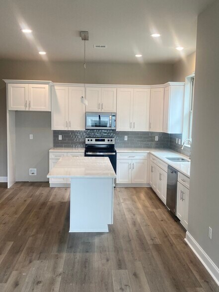 Building Photo - 118 Gadwall Dr