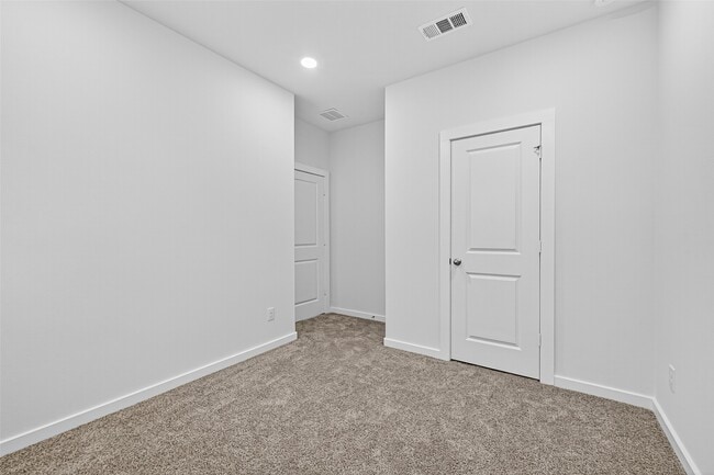 Building Photo - 31810 Autumn Spur Ln