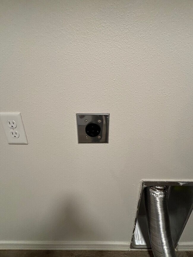 Building Photo - Single Level Post Falls Home (APP#233)