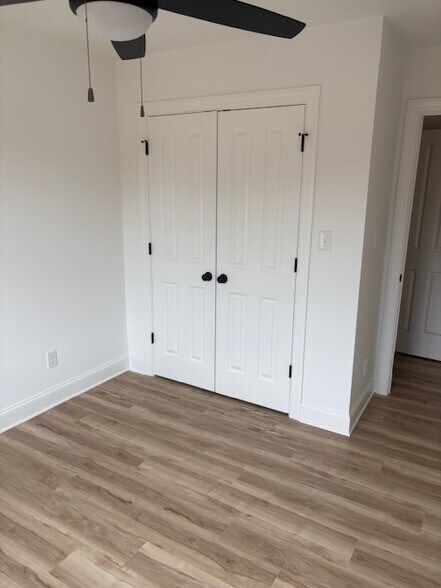 Bedroom #3 closet - 74 Luke Ct