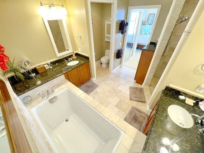 Building Photo - Front Row in KAI MALU, WAILEA, LUXURY 3bed/2.5bath Townhome with Unobstructed Panoramic Ocean Vie...