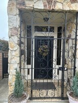 Building Photo - 1515 Annie St
