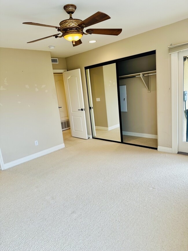 Building Photo - 7411 Herschel Ave