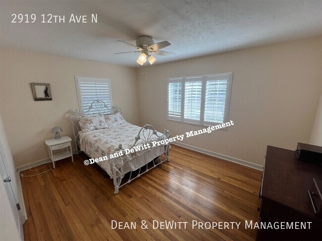 Building Photo - 2919 12th Ave N