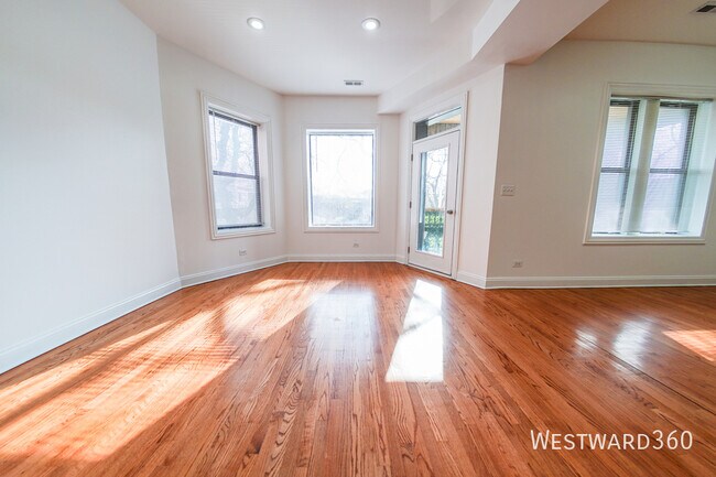 Building Photo - 5172 S Michigan Ave