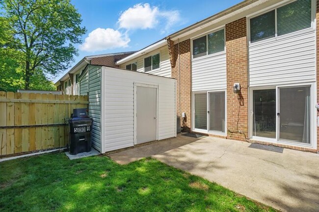 Building Photo - 5009 Ashforth Ct