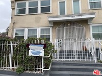 Building Photo - 1275 1/2 Queen Anne Pl