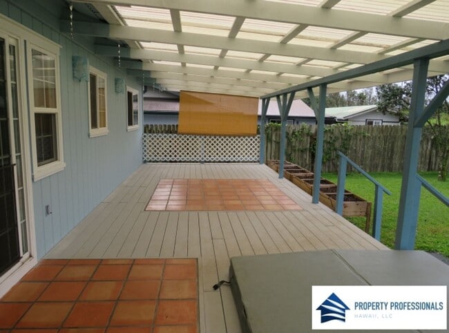 Building Photo - Well kept 3 bdrm in Ainaloa!