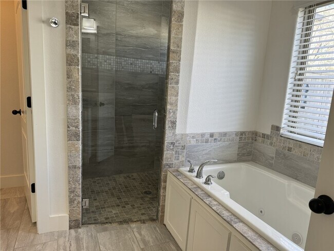 Building Photo - 21 S Prairie Dunes Dr