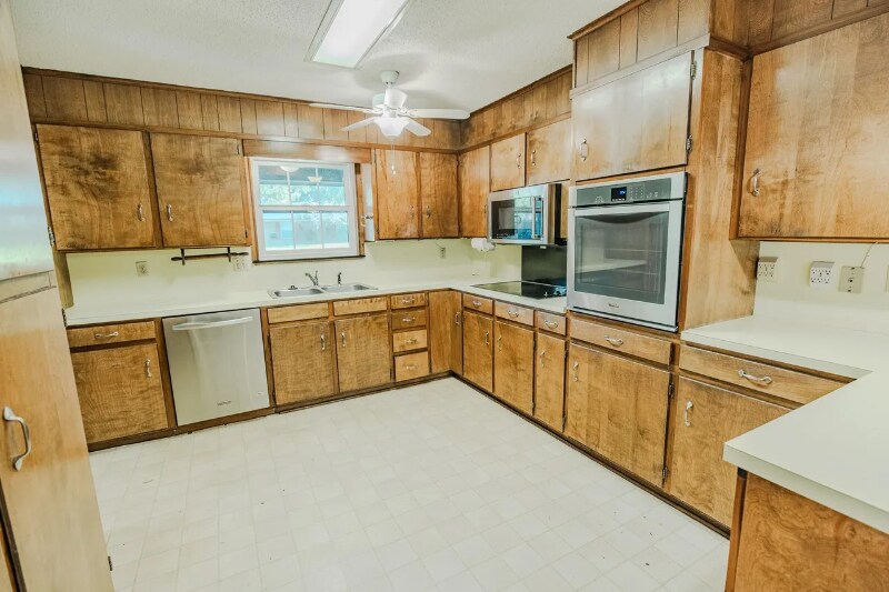 Building Photo - 1320 Magnolia Dr