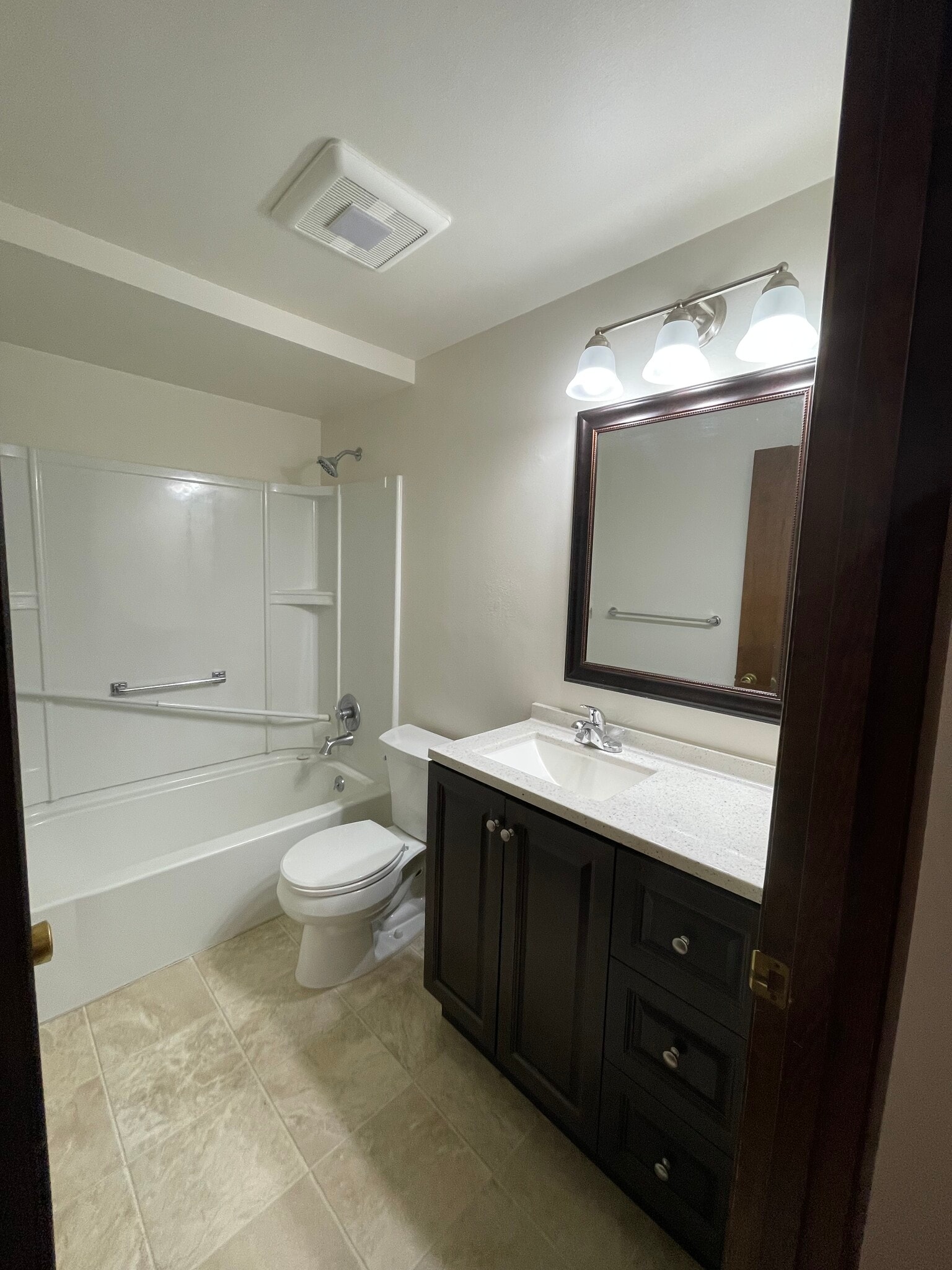 Building Photo - 1407 Wiesner St