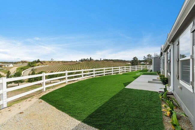 Building Photo - 40589 Los Amantes Rd