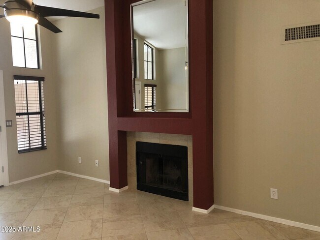 Building Photo - 7539 W Sequoia Dr