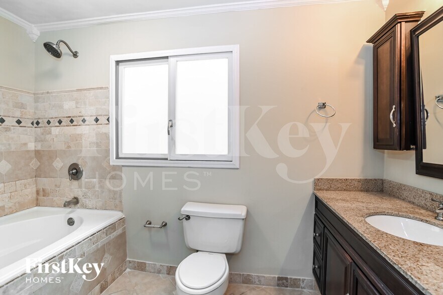 Building Photo - 3601 Chilham Pl